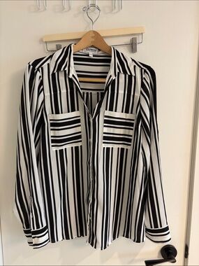 Express Black & White Vertical Stripe Collared Button-Up